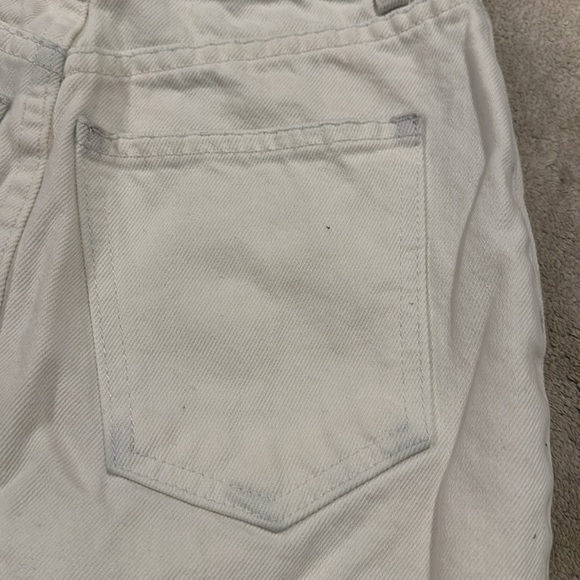 Carmar ladies white denim skirt size 24 zipper accents - Picture 4 of 6